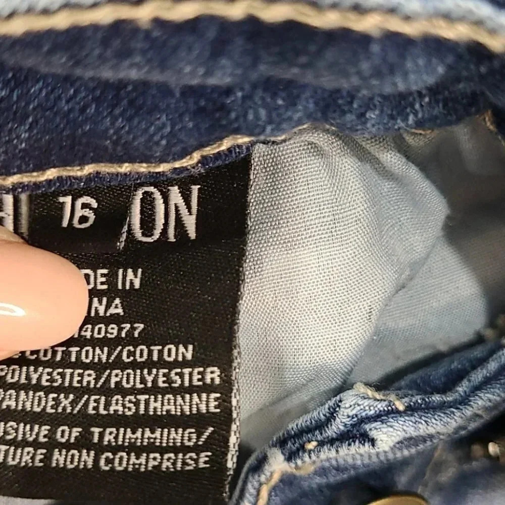 Hudson Distressed Raw Hem Denim Jeans - Picture 16 of 16